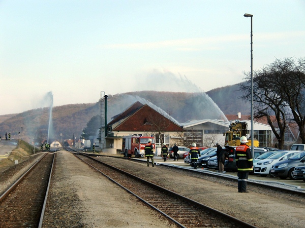 Freiwillige Feuerwehr Krems/Donau - Branddienstübung in der Domäne Wachau - Dürnstein
